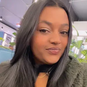 Babá Experiente, dedicada, pontual e comprometida