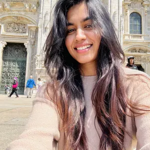 Im a experienced babysitter and looking for a job