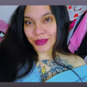 Aide à domicile douce et patiente 