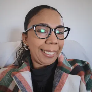 Baby sitter em almada Lisboa Cascais 