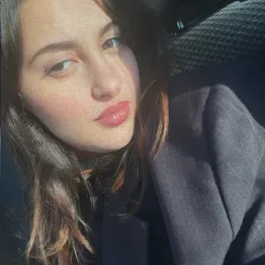 Aide à domicile bienveillante pour personnes âgées