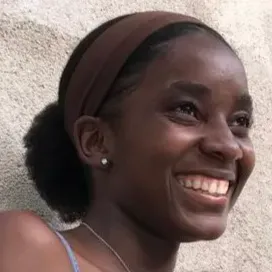 Babysitter com experiência em Barreiro e Lavradio 