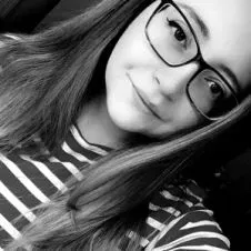 Baby-sitter diplômée de la petite enfance