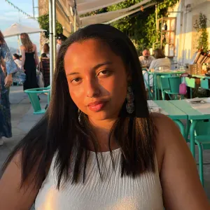 Babysitter na região da margem sul e Lisboa