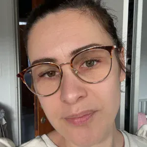 Femme de ménage disponible à Bruxelles.