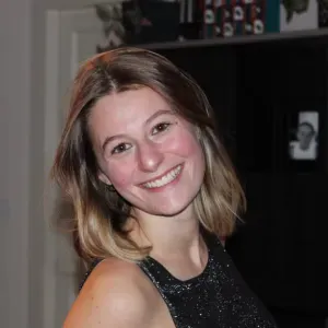 Baby-sitter femme au nord de Tours 