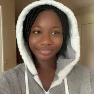 Élève sérieuse et forte à l'école, habitué a aider au devoir