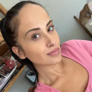 Mein Numm ass Harisa. Motiveirtt,korrekt,frendlech