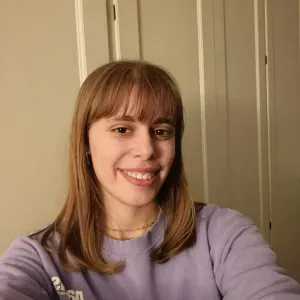 babysitter looking for a job! 