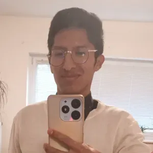 krankenschwester, die ältere Patienten pflegt