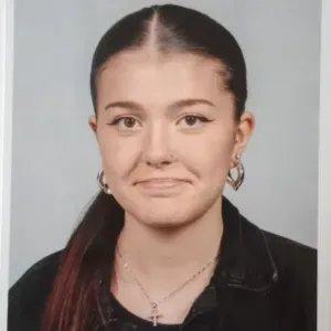 Femme de ménage (débutante, une expérience dans un hôtel).