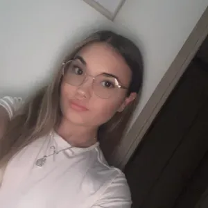 Baby-sitter expérimentée a Tours