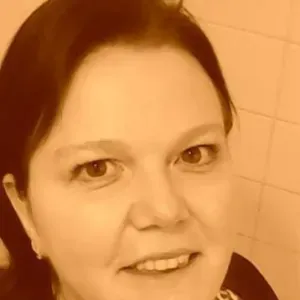 Femme de Ménage pour Tâches Journalières CESU