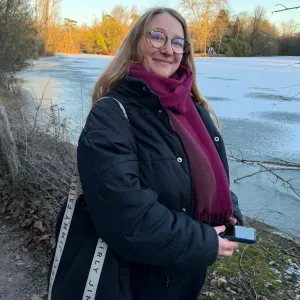 Baby-sitter expérimentée infirmière en crèche 