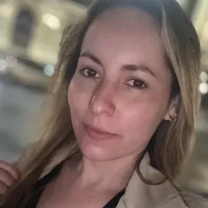 Femme de ménage colombien avec expérience.