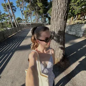 Baby-sitter et garde d'enfants 