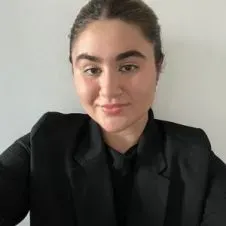Babyssiter étudiante et motivée 
