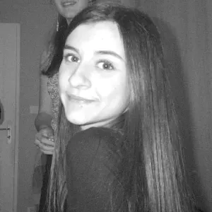 Baby-sitter motivée et disponible!