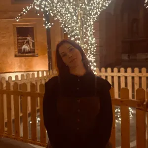 Experienced babysitter looking for a job