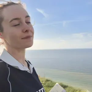 Baby-sitter italienne sérieuse et douce