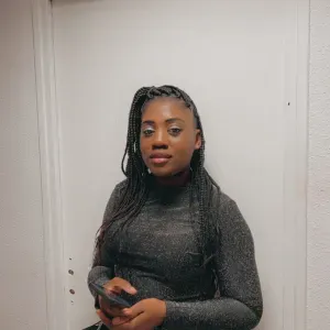 Je suis une Baby-sitter de l'essonne