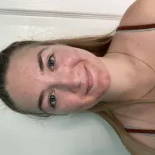 Baby-sitter dispo cet été