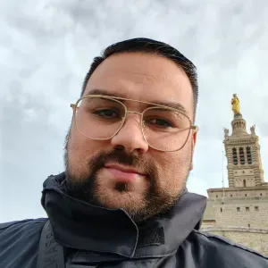 Homme sérieux et motivé propose ménage à Marseille