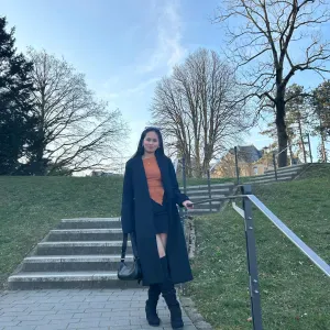 Experience babysitter looking for a job on weekends