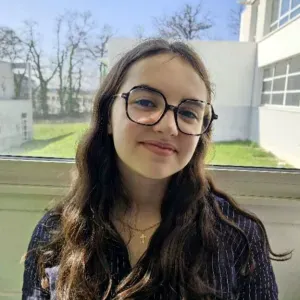 Baby-sitter expérimenté à Langolen et dans ses alentours 