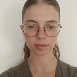 Canguro en Granada con apoyo en tareas escolares