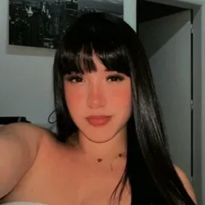Olha sou uma cuidadora atenciosa , amo animas