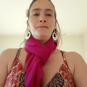 Bonjour madame monsieur je suis d'un travail. Compiègne 