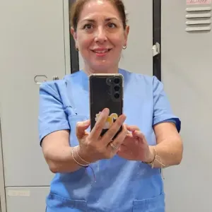 Canguro en Barcelona capital, profesional de la salud.