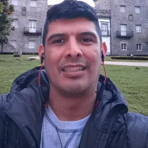 Cuidador adulto y ayudas general,Vigo con experiencia 