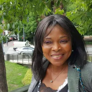 Auxiliaire parentale, plus de 18 ans d'expérience