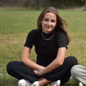 Jeune baby-sitter sur Villefranche 