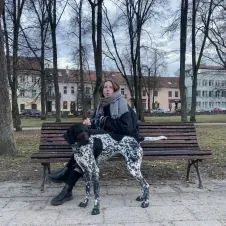 Auklė - gyvūnų prižiūrėtoją Vilniuje su patirtimi,