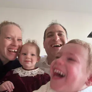 Recherche baby-sitter - garde d'enfants à Marseille