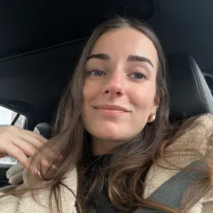 Baby-sitter avec expérience au pair (EN/FR)