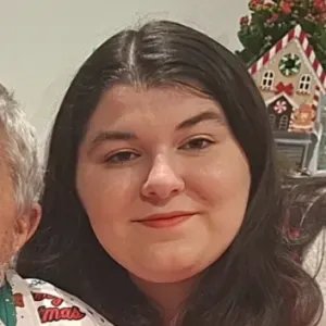 Baby-sitter fiable et attentionnée à Nîmes 