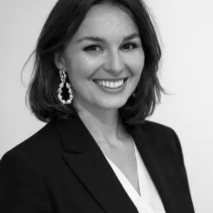 Je cherche une baby-sitter à domicile