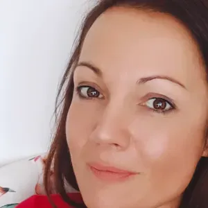 Nounou de confiance avec expérience et bienveillante 