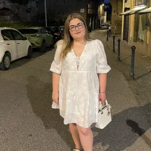 Addetta pulizie condomini e case – Viterbo