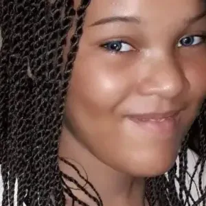 Baby-sitter expérimentée a la maison a Kinshasa 