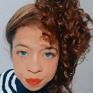 Cuidadora en Barcelona compasiva y buen compañera