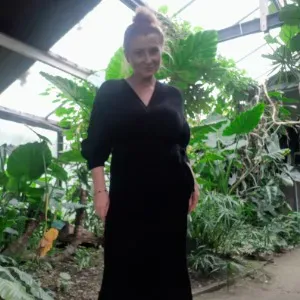 Femme de ménage avec 8 ans d'expérience