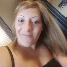 Buongiorno sono Rosaria e lavoro nell'ambito delle pulizie d