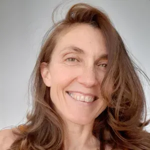 Artiste qui concilie dog-sitting depuis 13 ans...