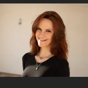 Pet sitter Sarah Alexandra 27 ans 