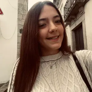 Empregada de mesa ou limpeza responsável loule